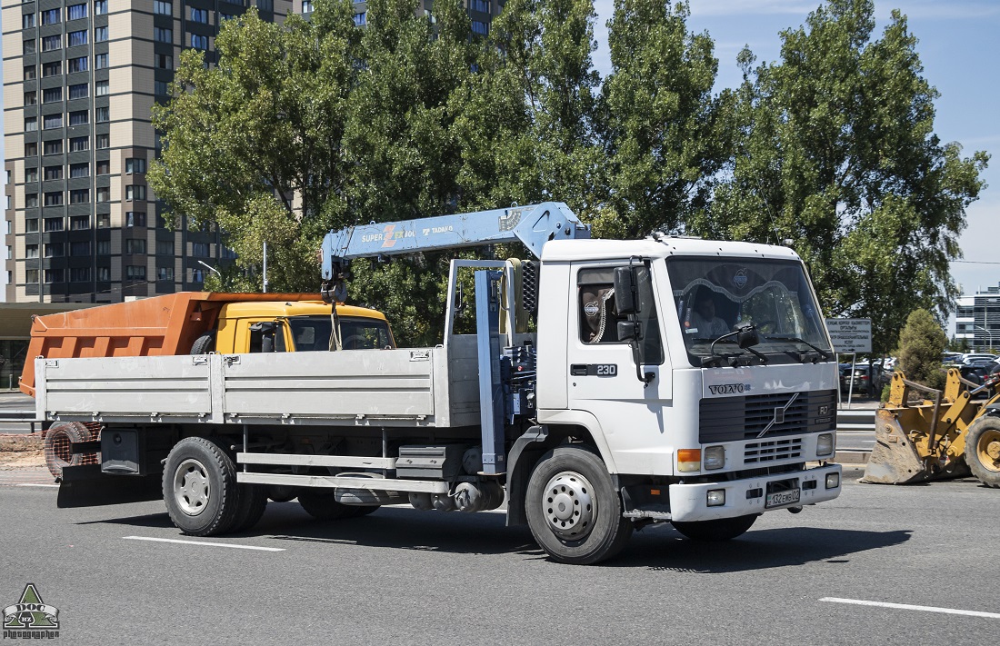 Алматы, № 132 EWB 02 — Volvo FL7