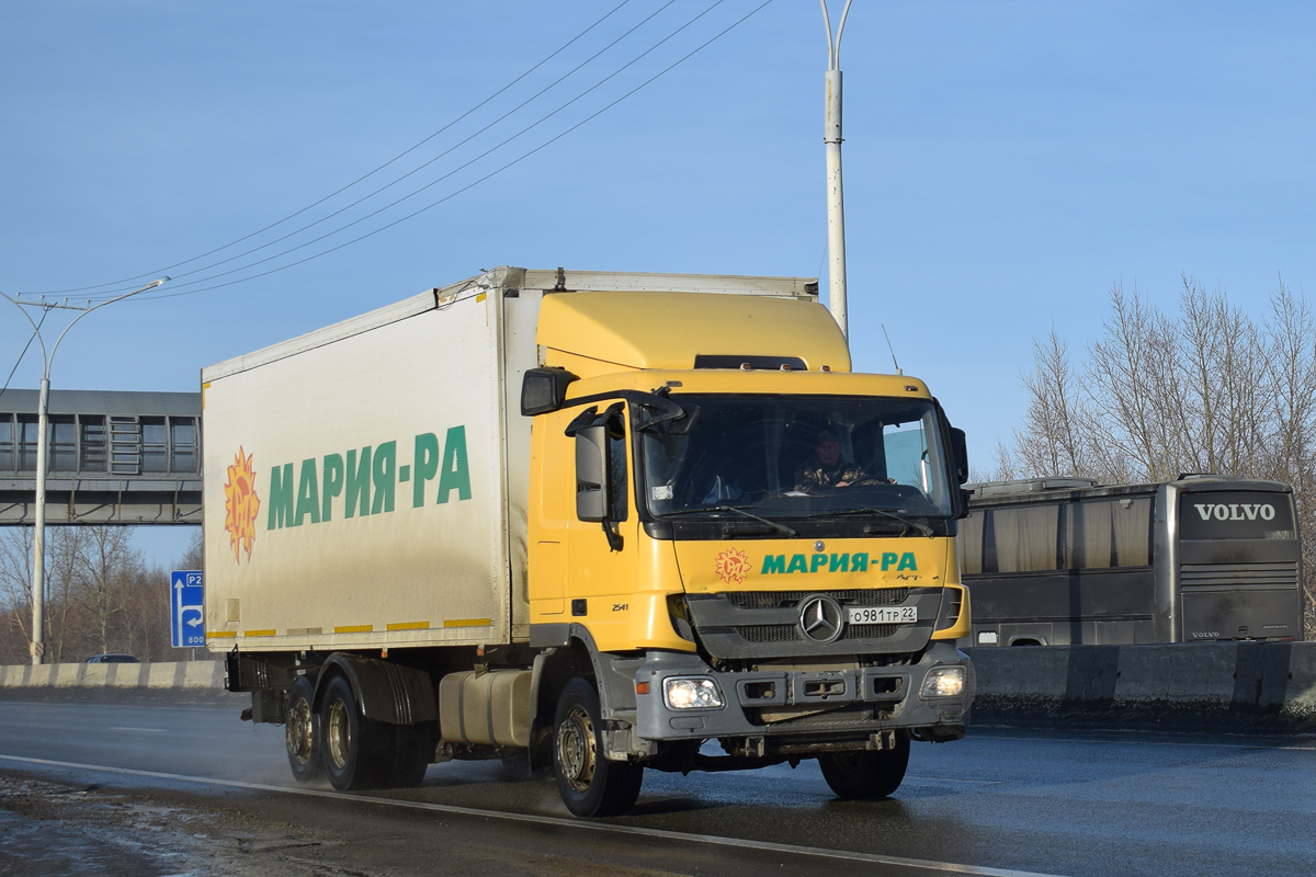 Алтайский край, № О 981 ТР 22 — Mercedes-Benz Actros ('2009) 2541