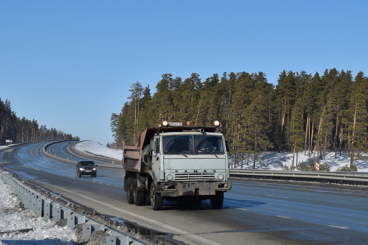 Алтайский край, № Х 063 ВТ 22 — КамАЗ-55111 [551110]