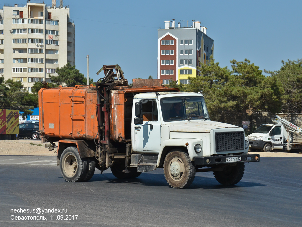 Севастополь, № А 207 НА 92 — ГАЗ-3307