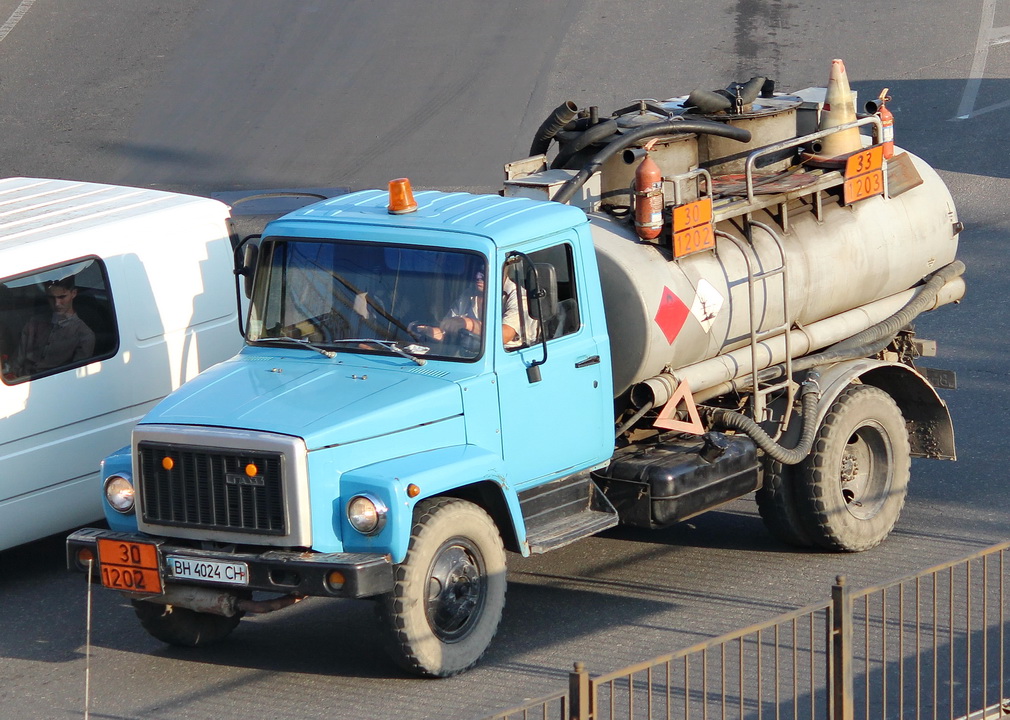 Одесская область, № ВН 4024 СН — ГАЗ-3307