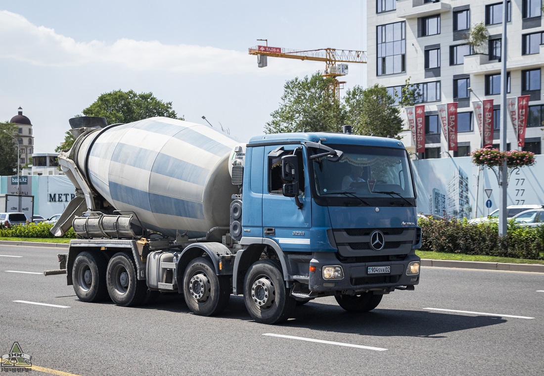 Алматы, № 904 SVA 02 — Mercedes-Benz Actros ('2009)