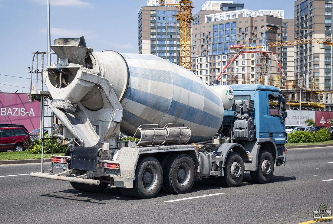 Алматы, № 904 SVA 02 — Mercedes-Benz Actros ('2009)