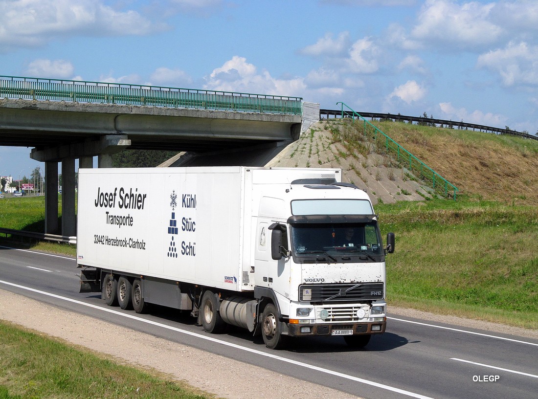 Брестская область, № АА 8889-1 — Volvo ('1993) FH12.420