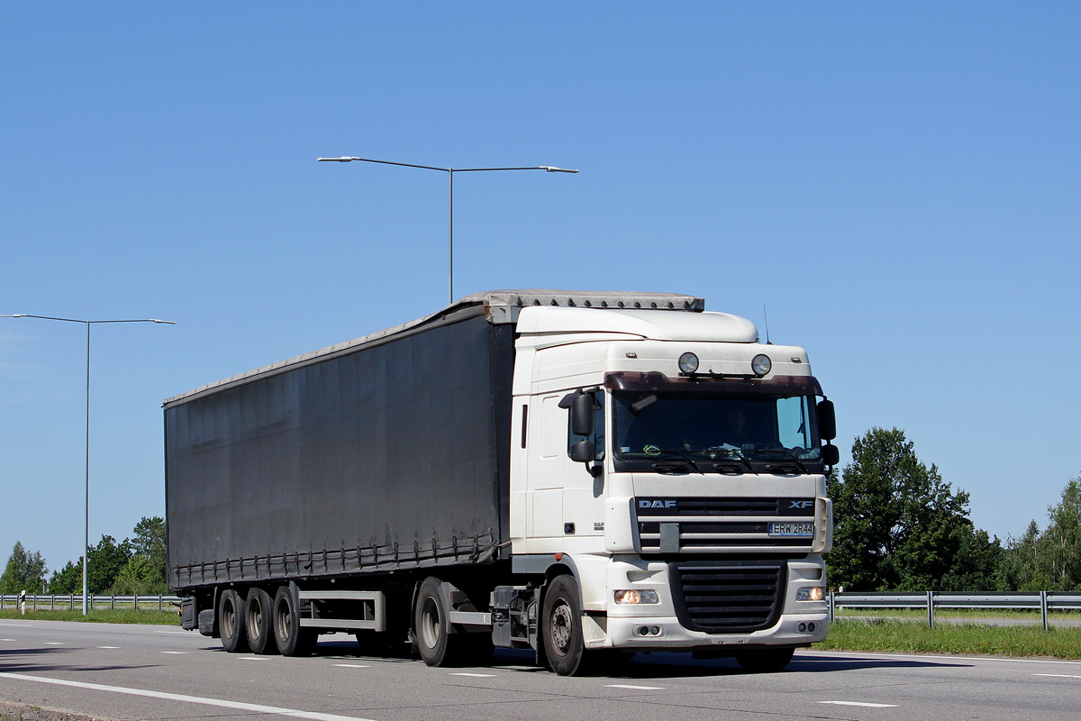 Польша, № ERW 2R44 — DAF XF105 FT