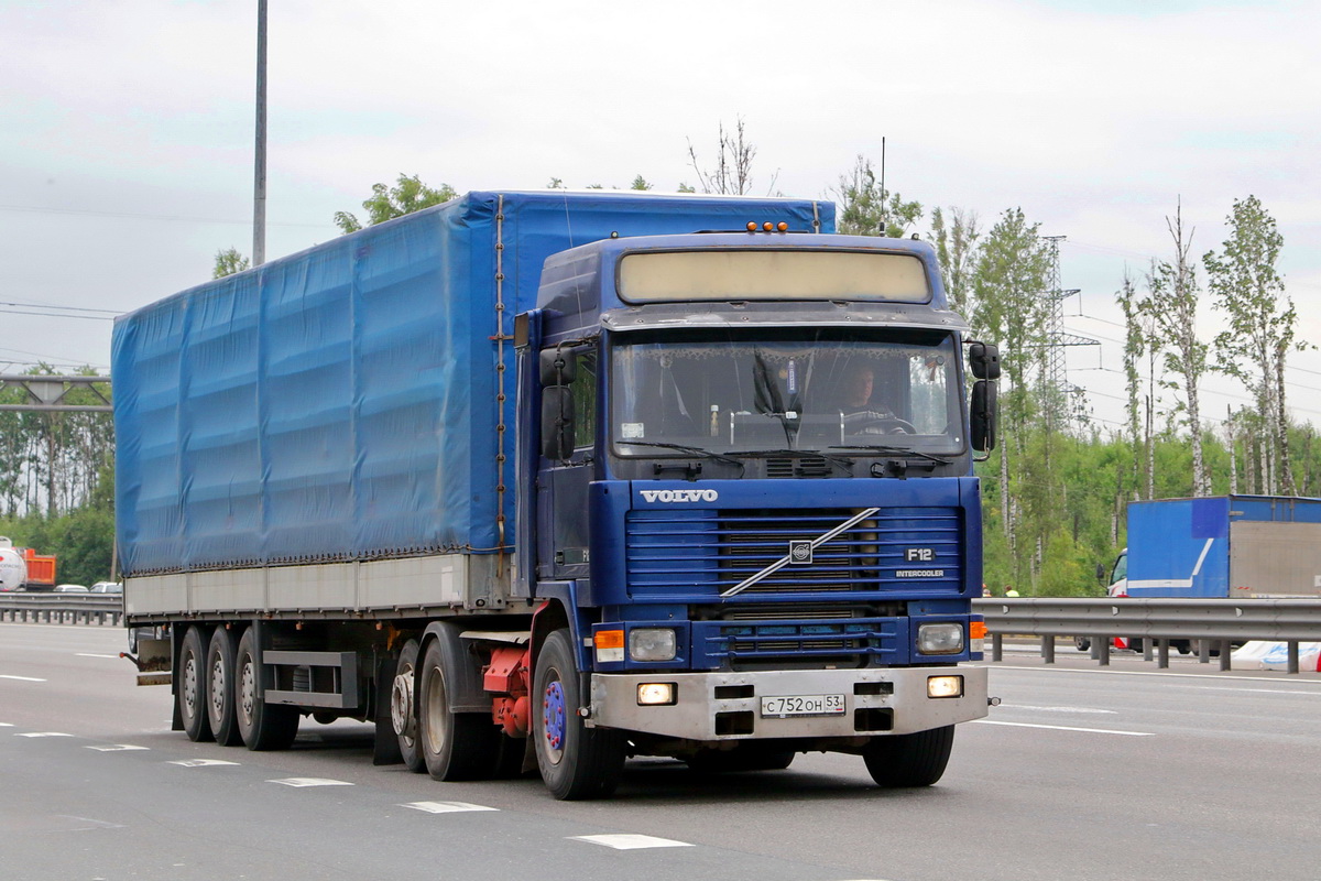 Новгородская область, № С 752 ОН 53 — Volvo ('1987) F12