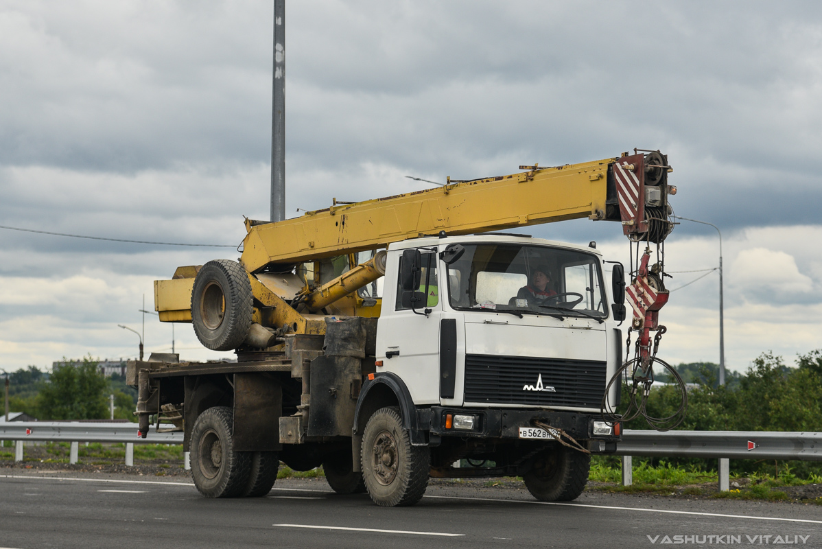 Архангельская область, № В 562 ВН 29 — МАЗ-5337 [533700]