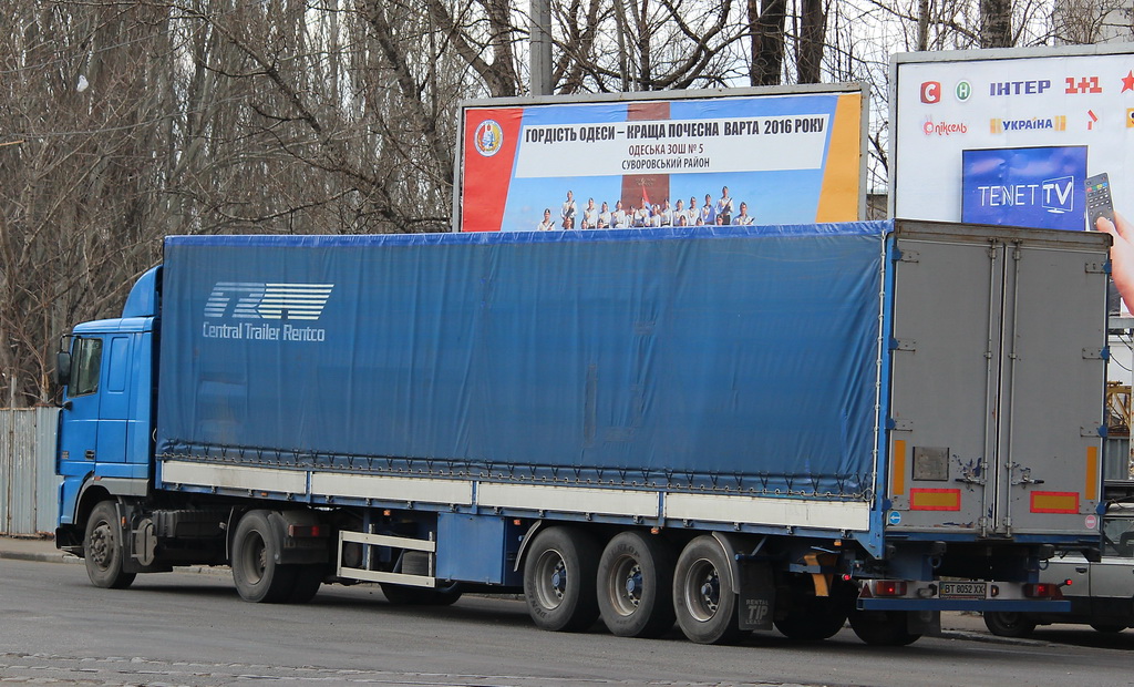 Херсонская область, № ВТ 4225 АЕ — DAF 95XF FT; Херсонская область, № ВТ 8052 ХХ — Van Hool (общая модель)