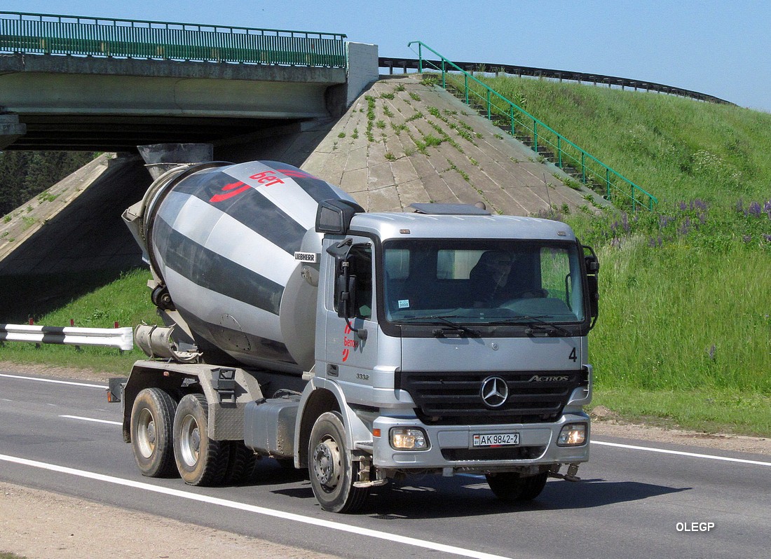 Витебская область, № 4 — Mercedes-Benz Actros ('2003) 3332