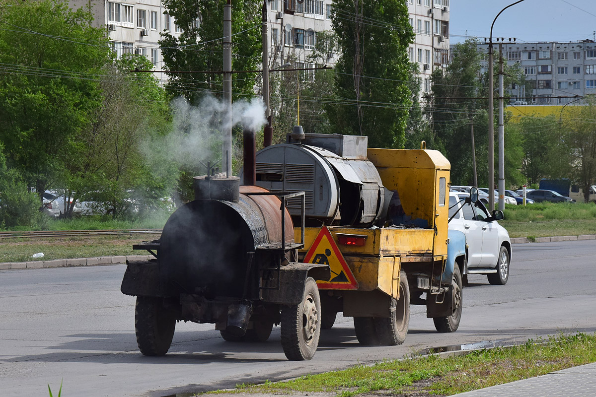 Волгоградская область, № 1018 — ГАЗ-53-14, ГАЗ-53-14-01