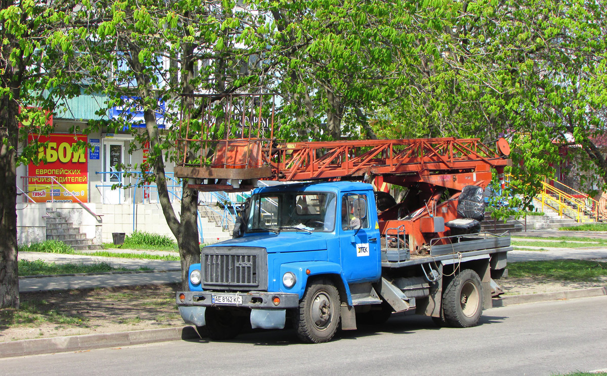 Днепропетровская область, № АЕ 8162 КС — ГАЗ-3307