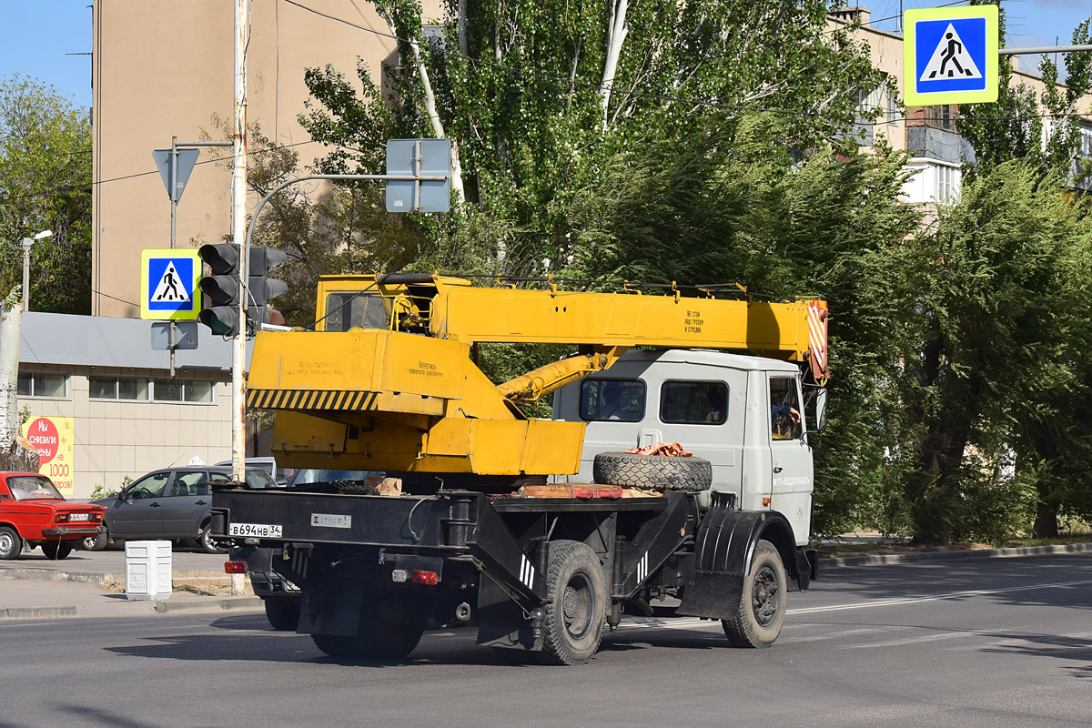 Волгоградская область, № В 694 НВ 34 — МАЗ-5337 [533700]