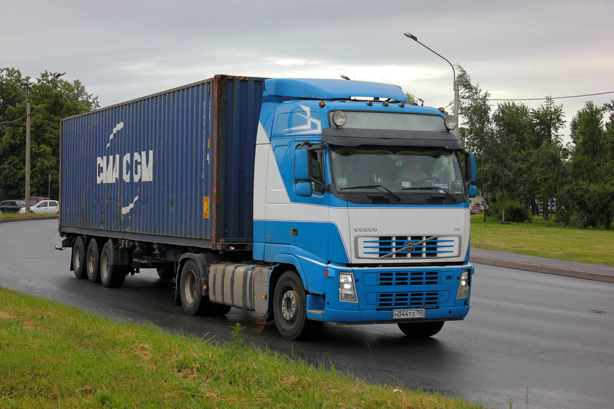 Новгородская область, № Н 044 ТО 750 — Volvo ('2002) FH12.440