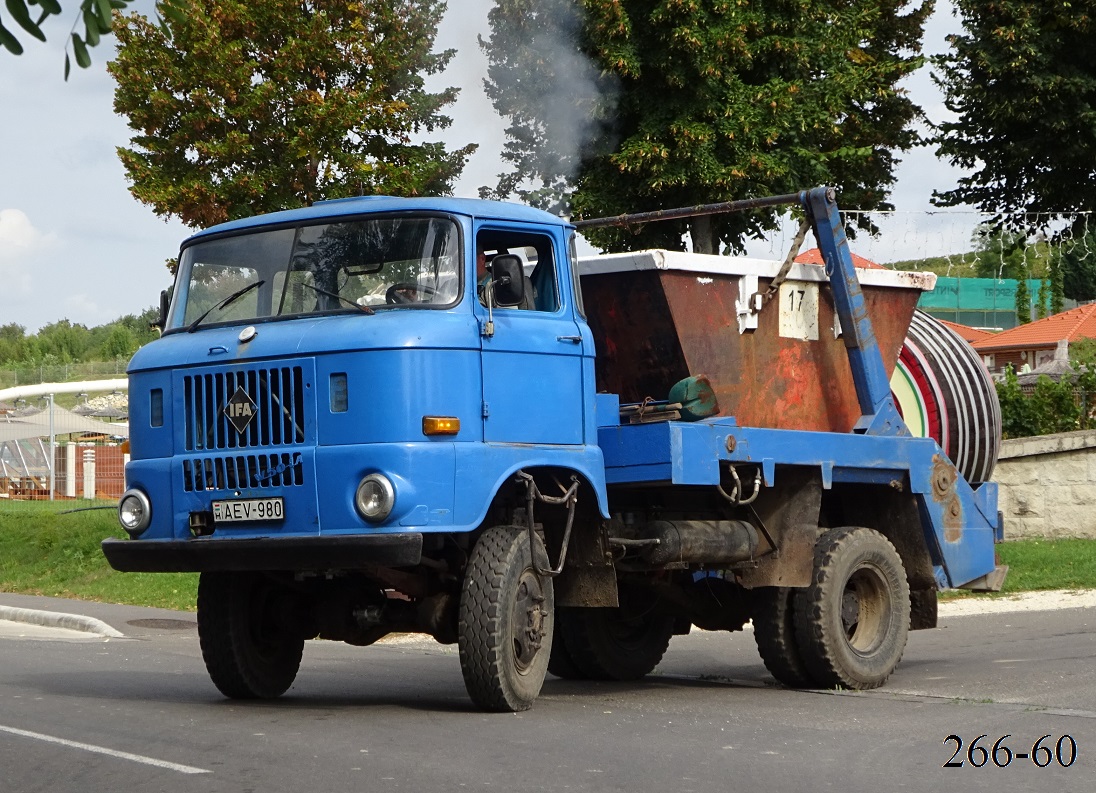 Венгрия, № AEV-980 — IFA W50LA/K, LA/Z; Венгрия — Сбор винограда в Венгрии