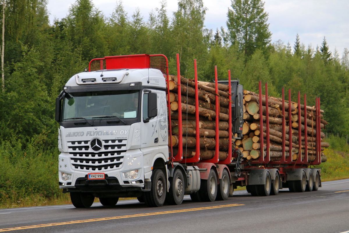 Финляндия, № VNZ-990 — Mercedes-Benz Arocs (общ.м)