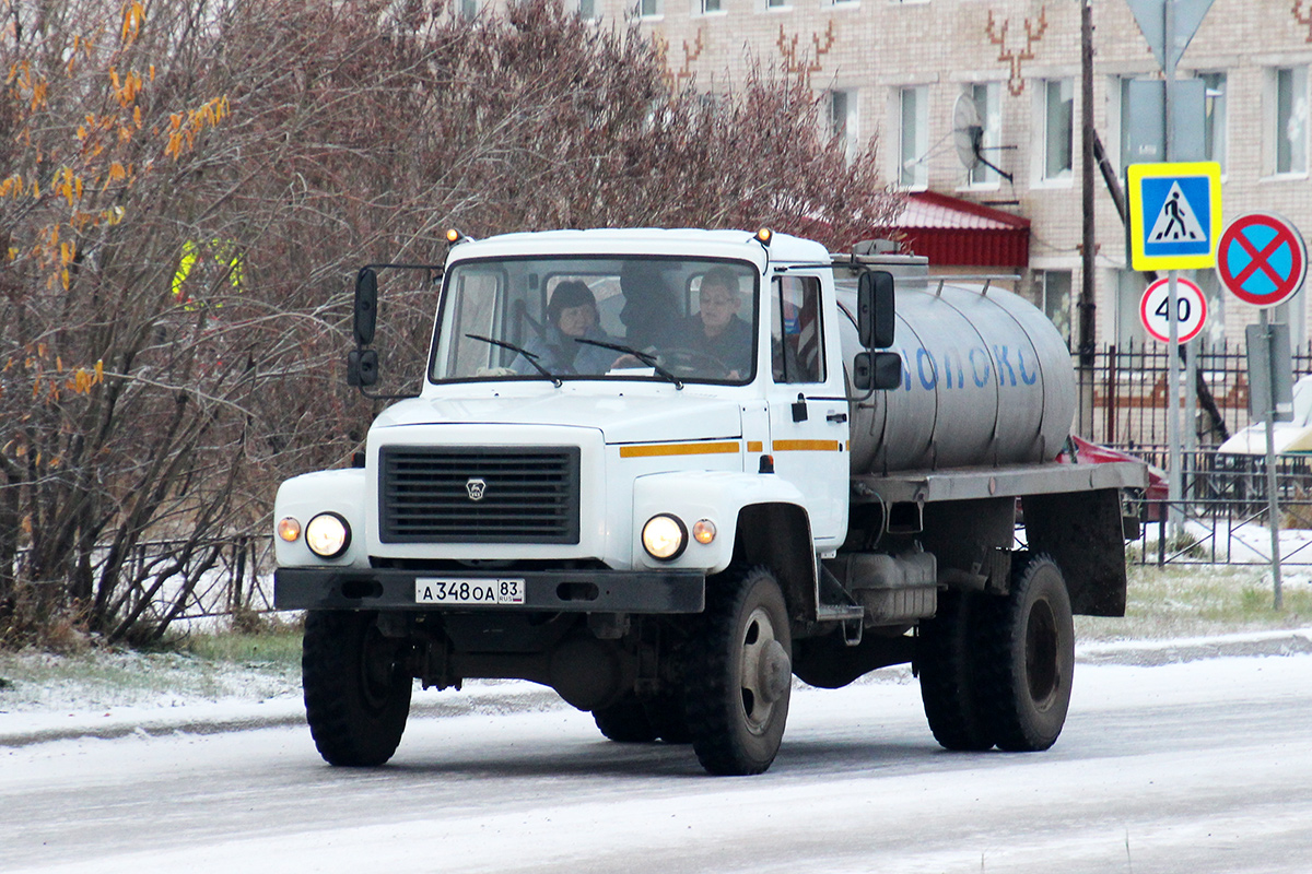 Ненецкий автономный округ, № А 348 ОА 83 — ГАЗ-33086 «Земляк»