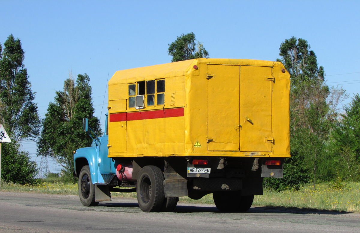 Днепропетровская область, № АЕ 3932 ЕК — ЗИЛ-130