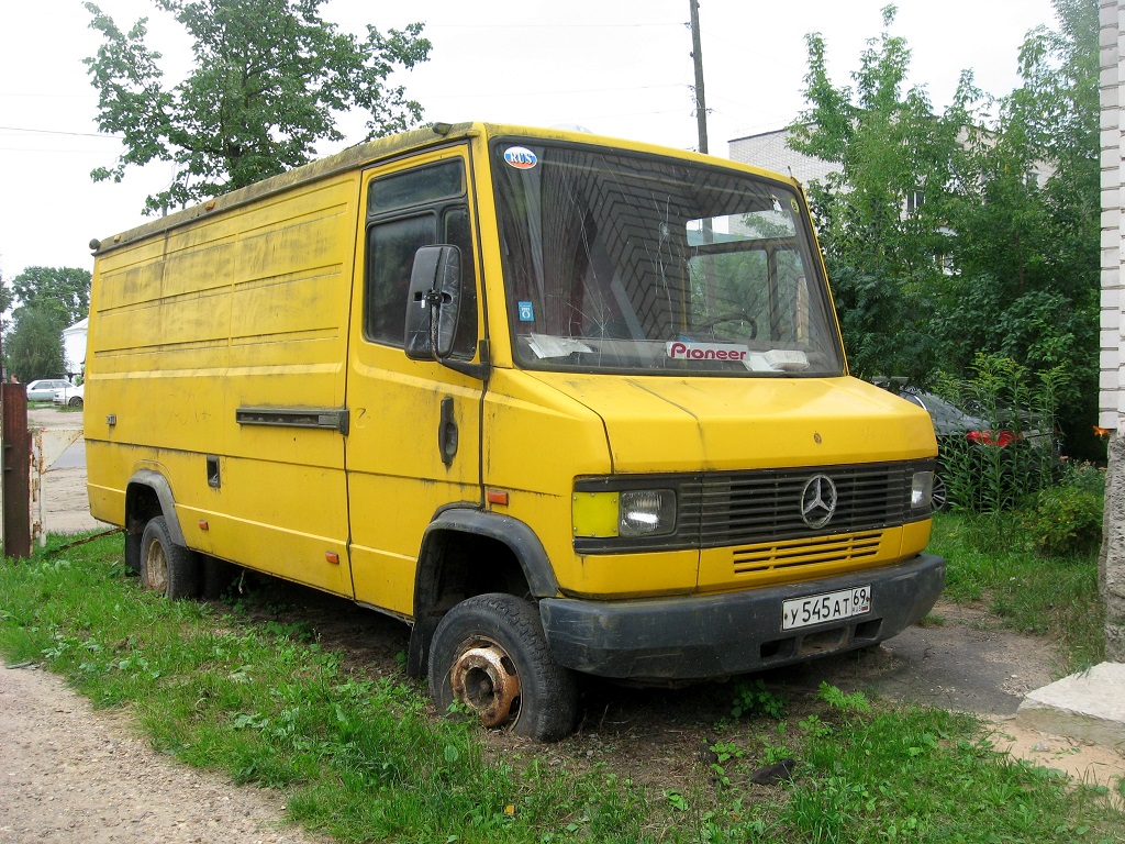 Тверская область, № У 545 АТ 69 — Mercedes-Benz T2 ('1986)