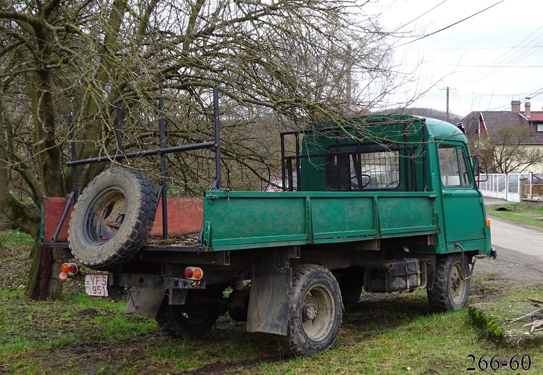 Венгрия, № YFS-951 — Robur LD 2002A