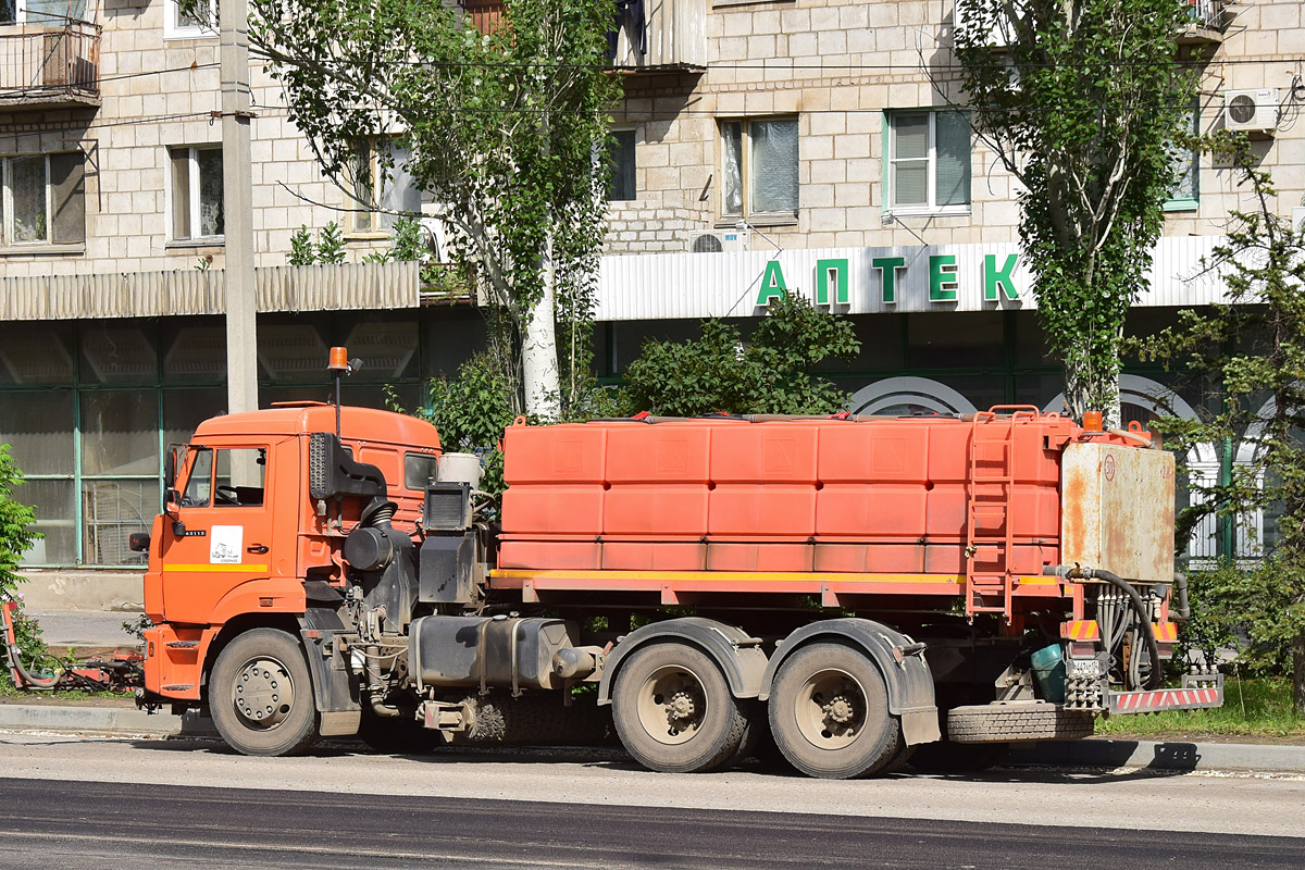 Волгоградская область, № В 442 УС 134 — КамАЗ-65115-42