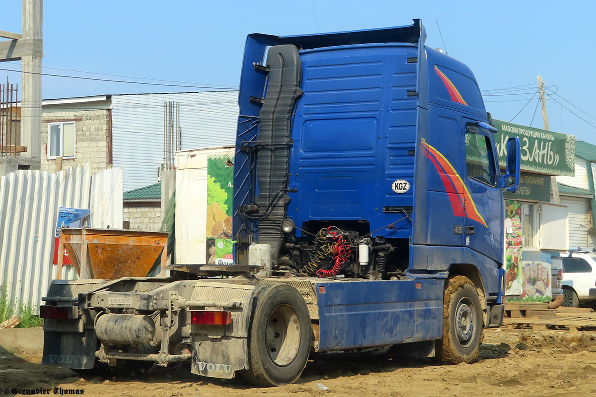 Киргизия, № 01 528 ABJ — Volvo ('1993) FH12.420