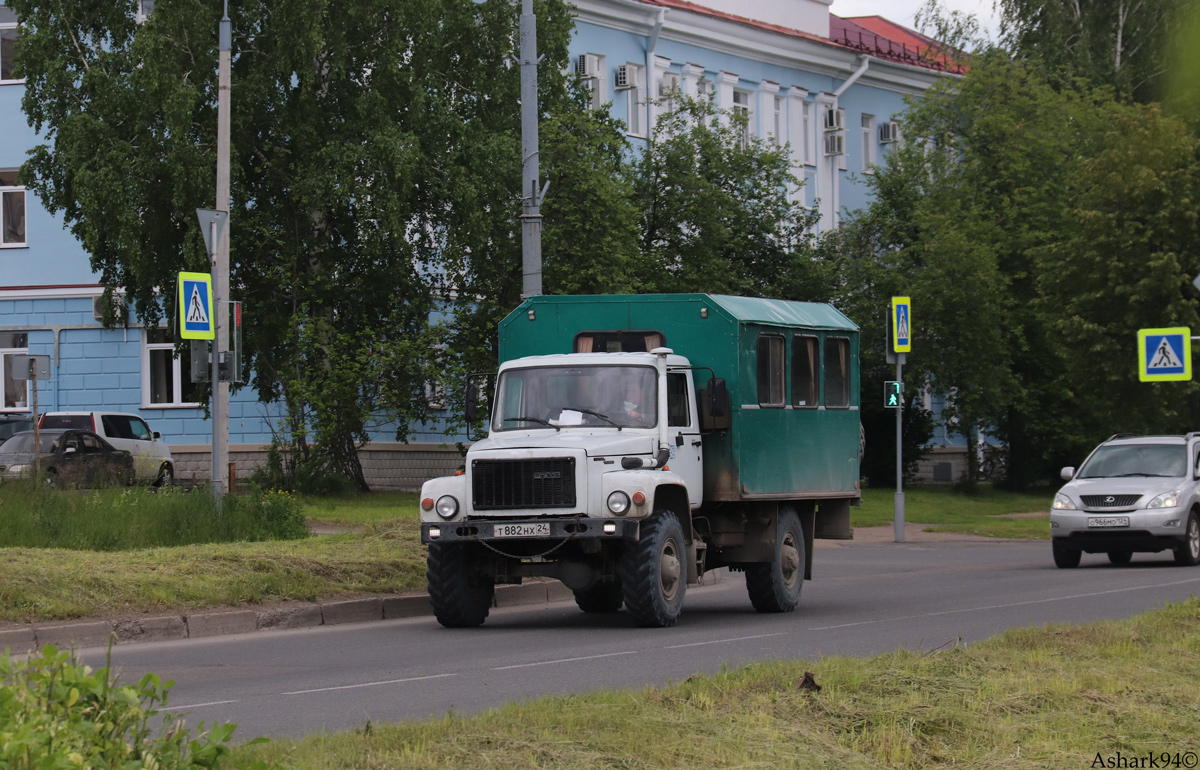 Красноярский край, № Т 882 НХ 24 — ГАЗ-33081 «Садко»