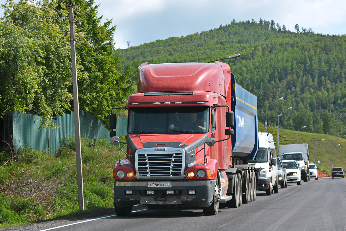 Иркутская область, № Т 456 НТ 38 — Freightliner Century Class