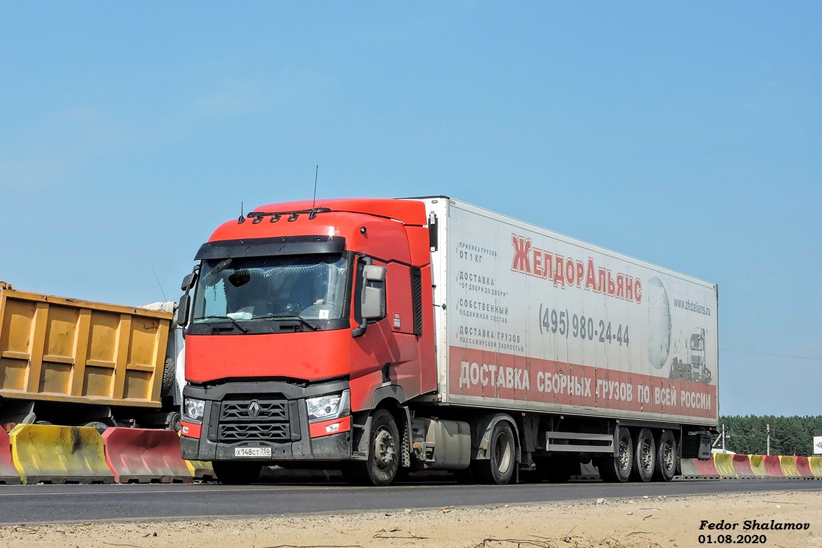 Московская область, № Х 148 СТ 750 — Renault T-Series ('2013)