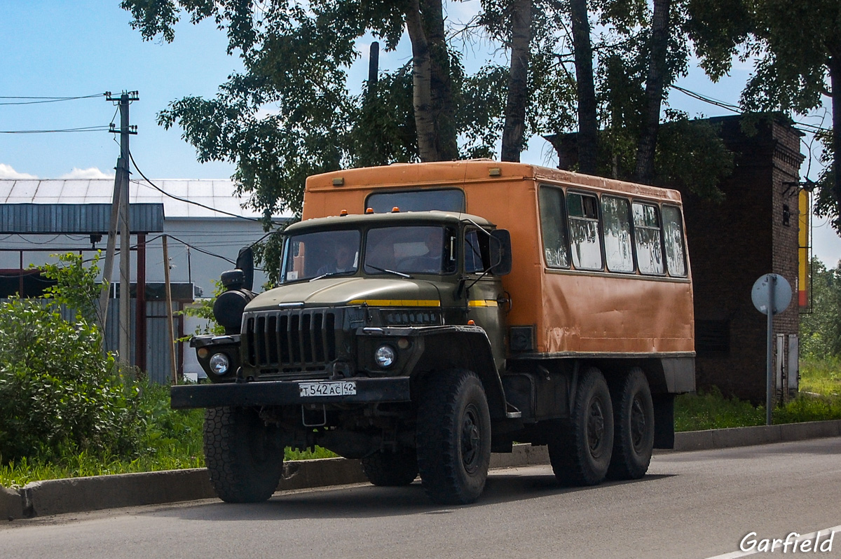 Кемеровская область, № Т 542 АС 42 — Урал-43203-10