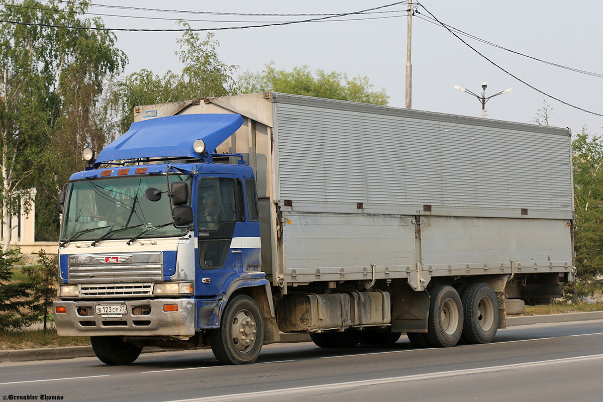 Хабаровский край, № В 123 СР 27 — Hino Profia