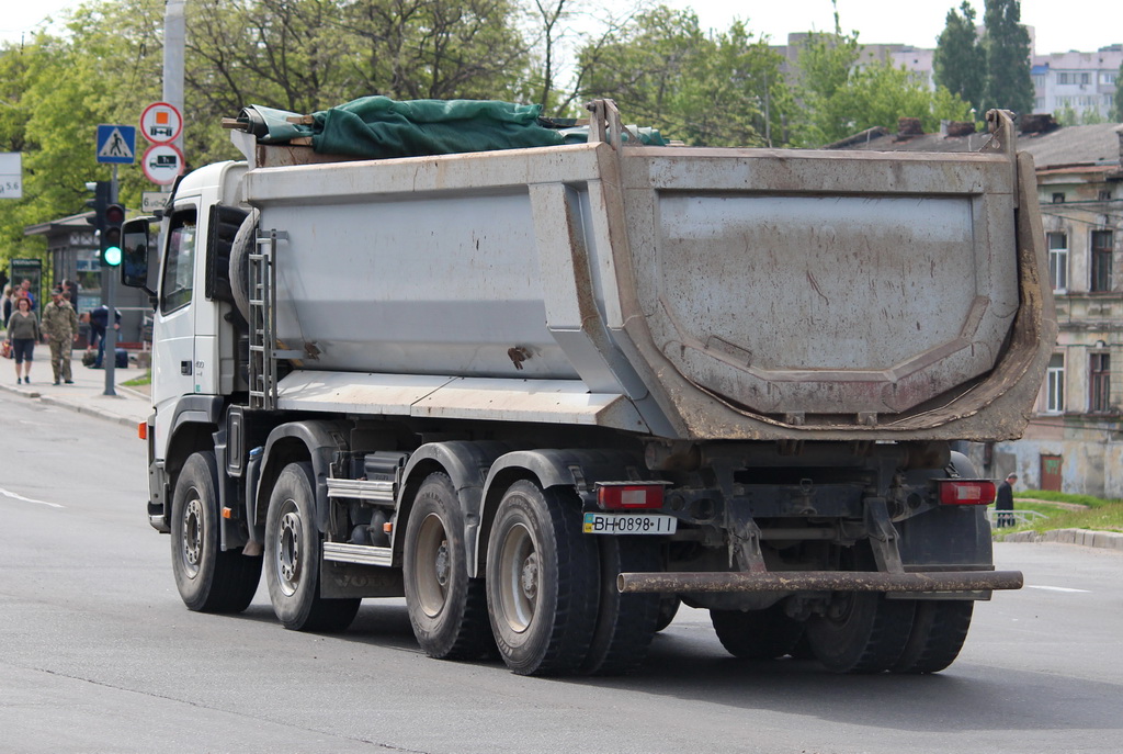 Одесская область, № ВН 0898 ІІ — Volvo ('2002) FM12.400