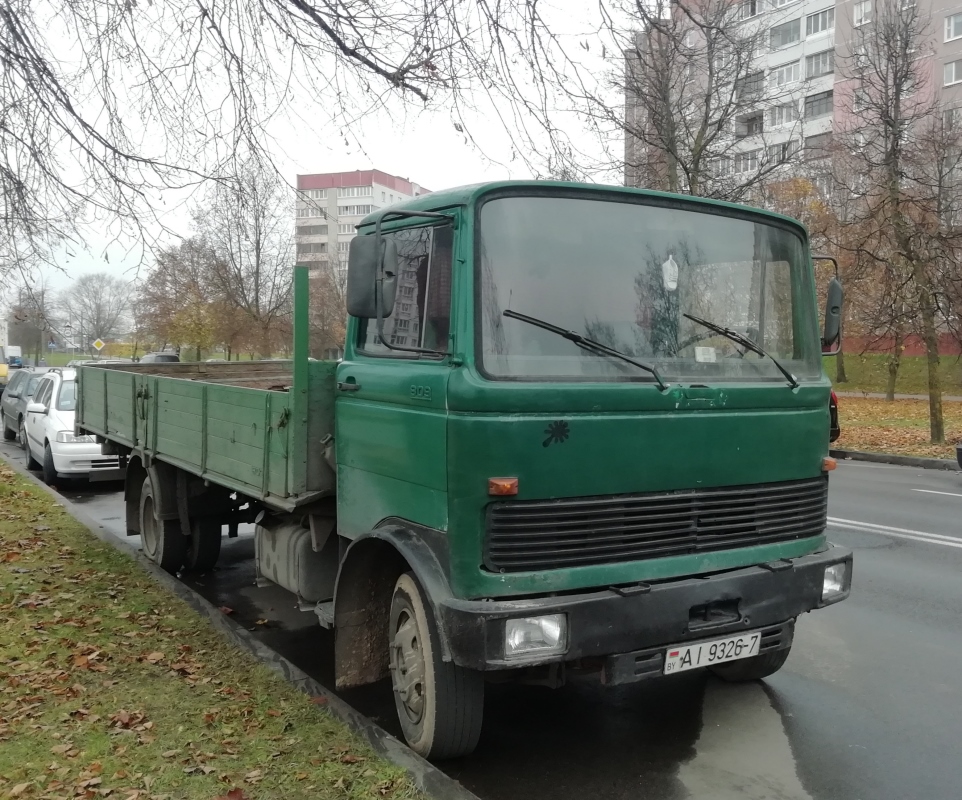 Минск, № АІ 9326-7 — Mercedes-Benz LP (общ. мод.)