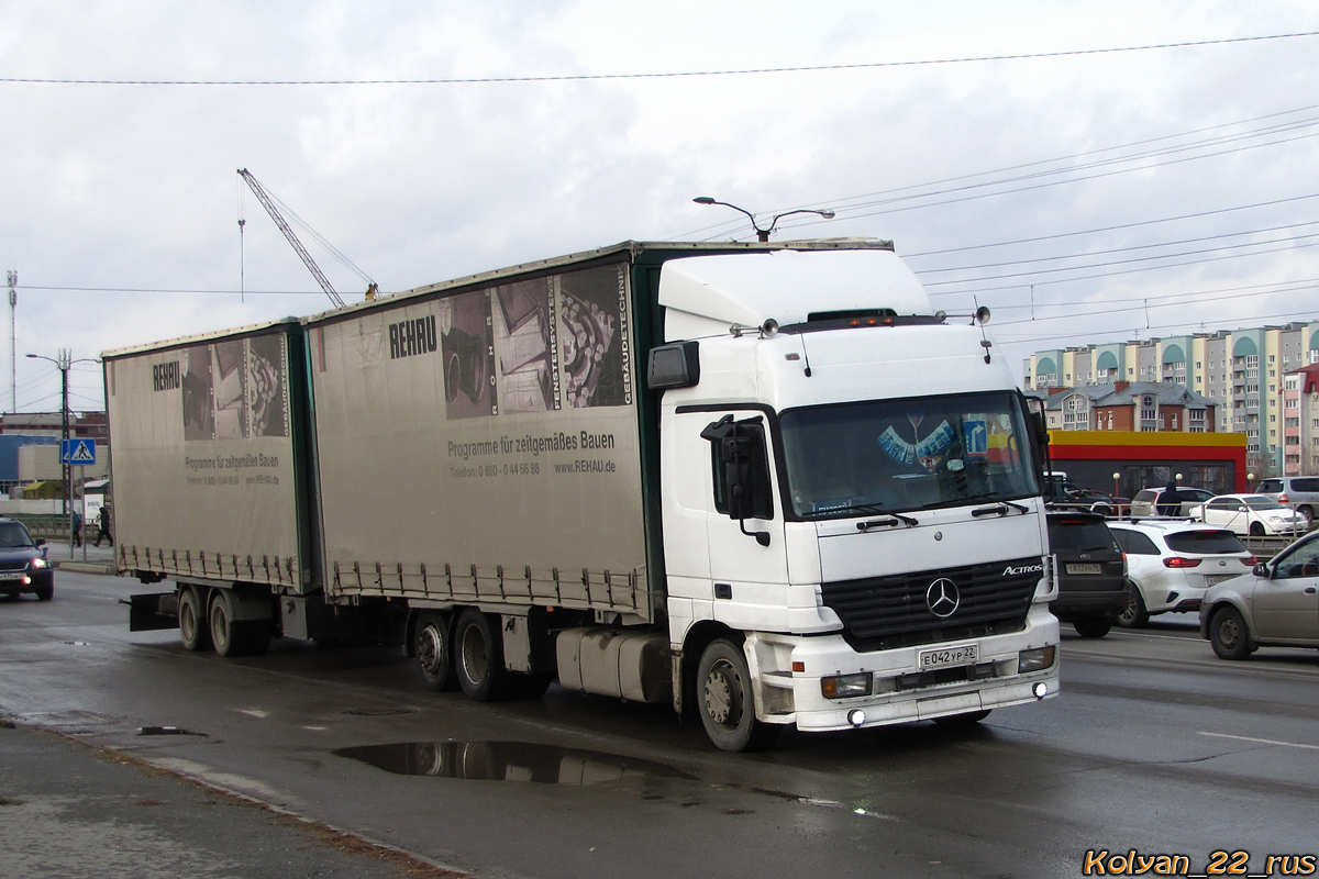 Алтайский край, № Е 042 УР 22 — Mercedes-Benz Actros ('1997) 2540