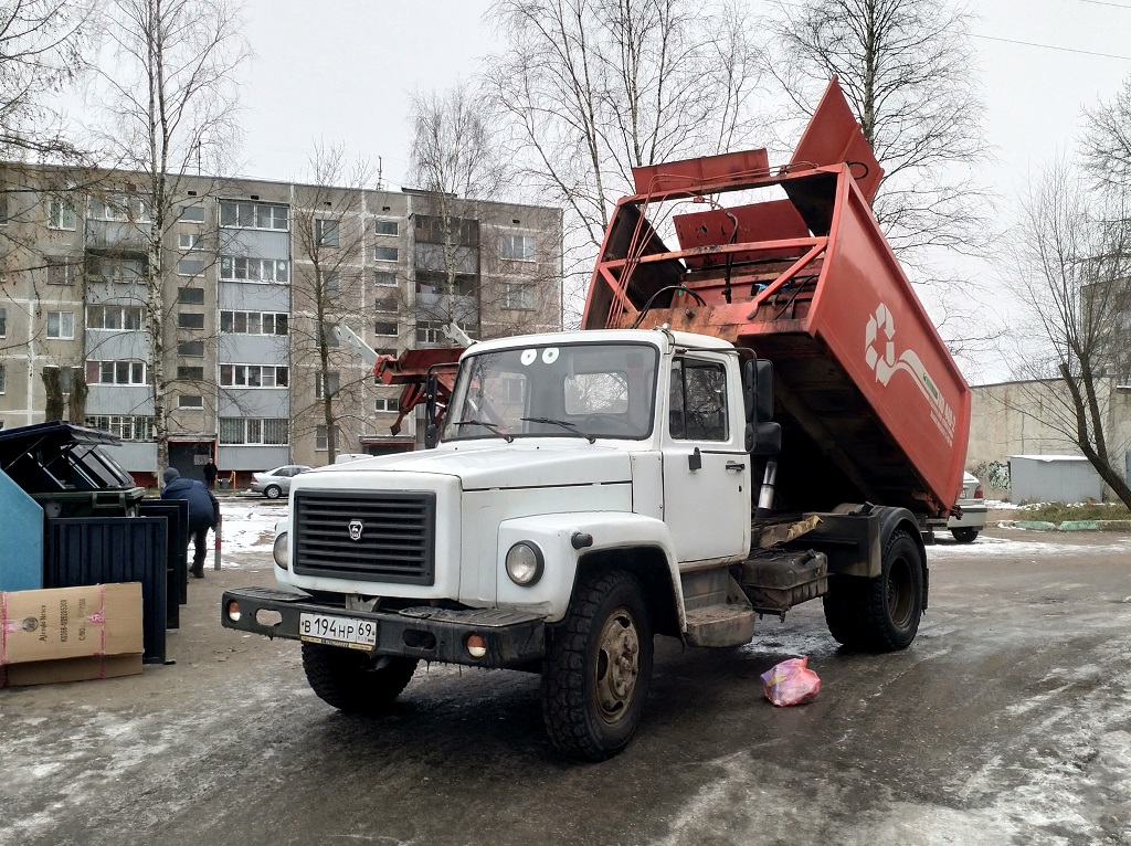 Тверская область, № В 194 НР 69 — ГАЗ-3309