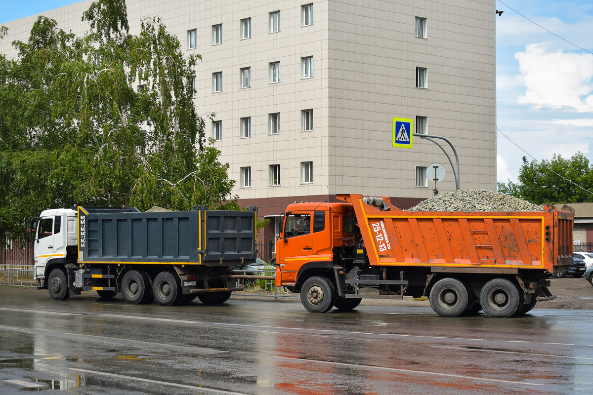 Алтайский край, № Т 717 ХН 22 — Dongfeng KC DFH3330; Алтайский край, № М 536 ОР 22 — Dongfeng KC DFL3251A1