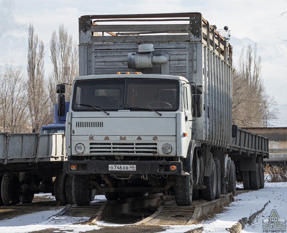 Липецкая область, № О 746 ЕВ 48 — КамАЗ-53212