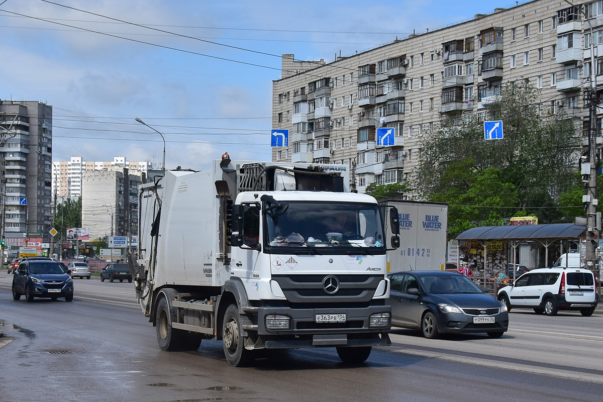 Волгоградская область, № Е 363 РВ 134 — Mercedes-Benz Axor 1826 [Z9M]