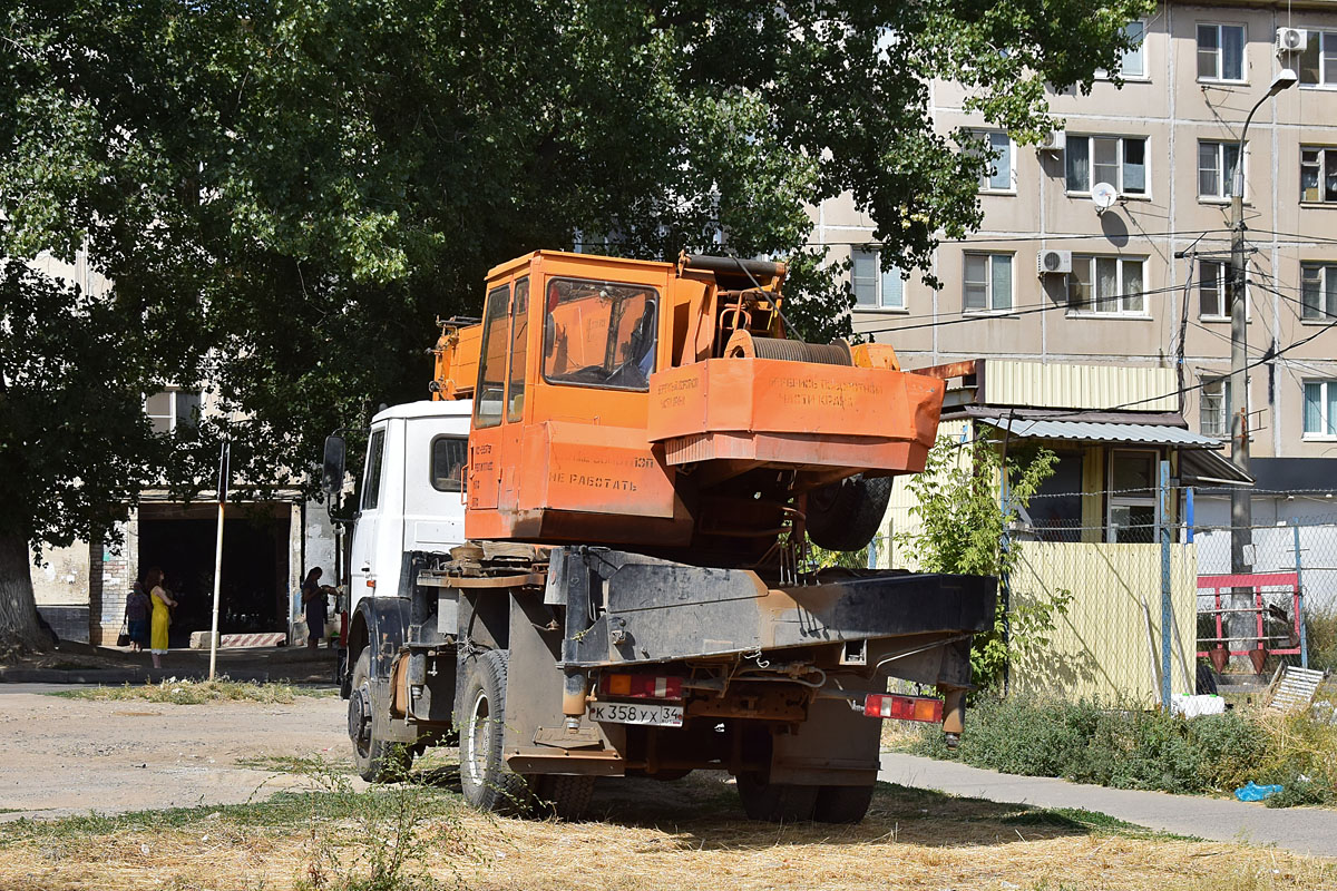 Волгоградская область, № К 358 УХ 34 — МАЗ-533702