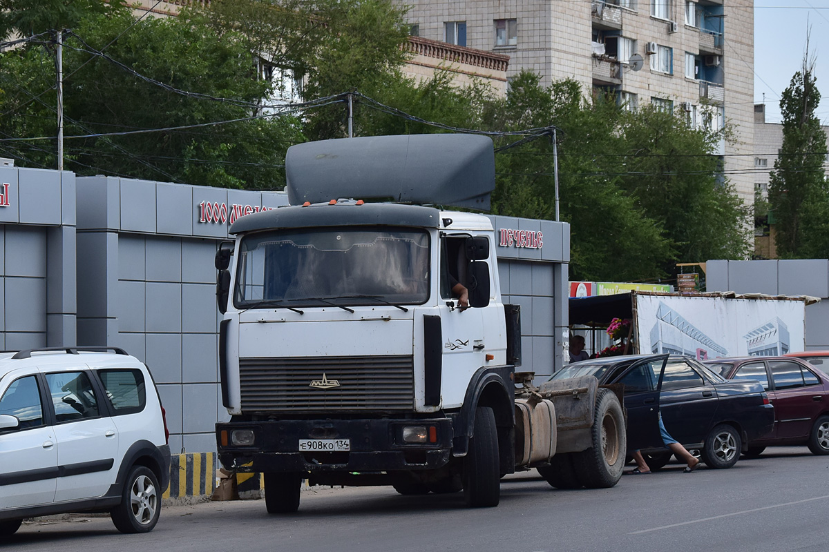 Волгоградская область, № Е 908 КО 134 — МАЗ-54329