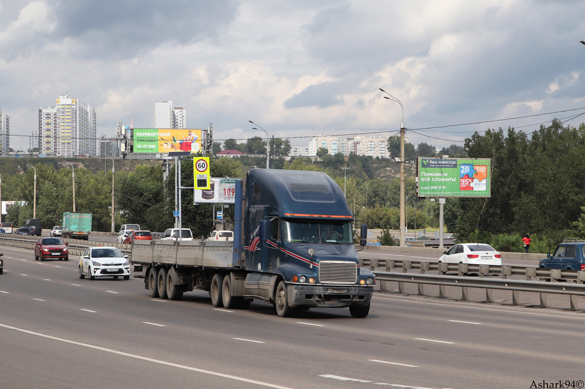 Красноярский край, № У 591 НН 124 — Freightliner Century Class