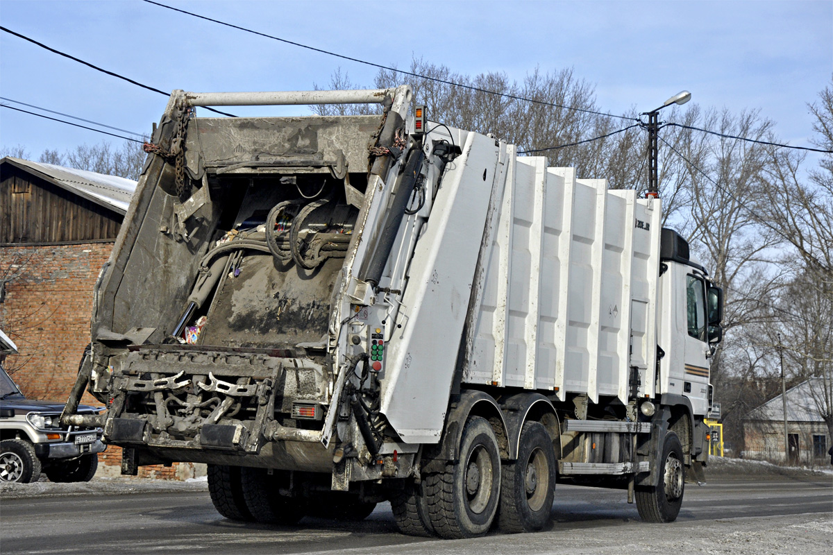 Алтайский край, № А 962 ОХ 750 — Mercedes-Benz Actros '09 3336 [Z9M]