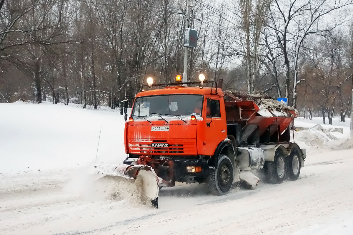 Саратовская область, № О 223 УВ 64 — КамАЗ-65115-D3