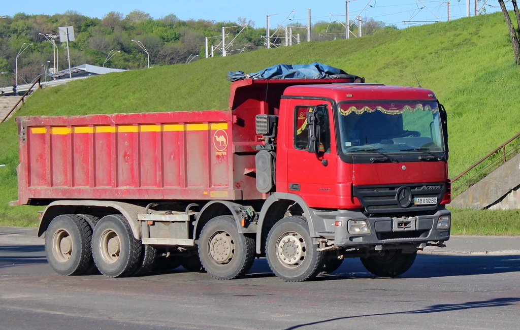 Винницкая область, № АВ 8102 ВХ — Mercedes-Benz Actros ('2003)