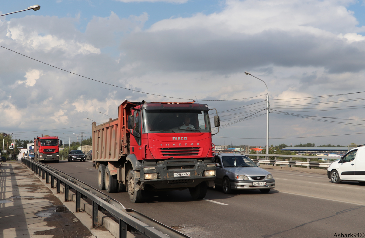 Красноярский край, № Р 096 КУ 124 — IVECO Trakker ('2004)