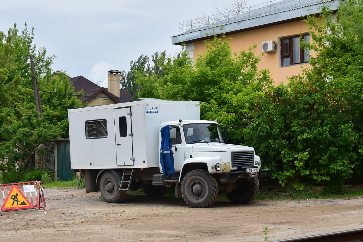 Волгоградская область, № В 148 ТМ 134 — ГАЗ-33081 «Садко»