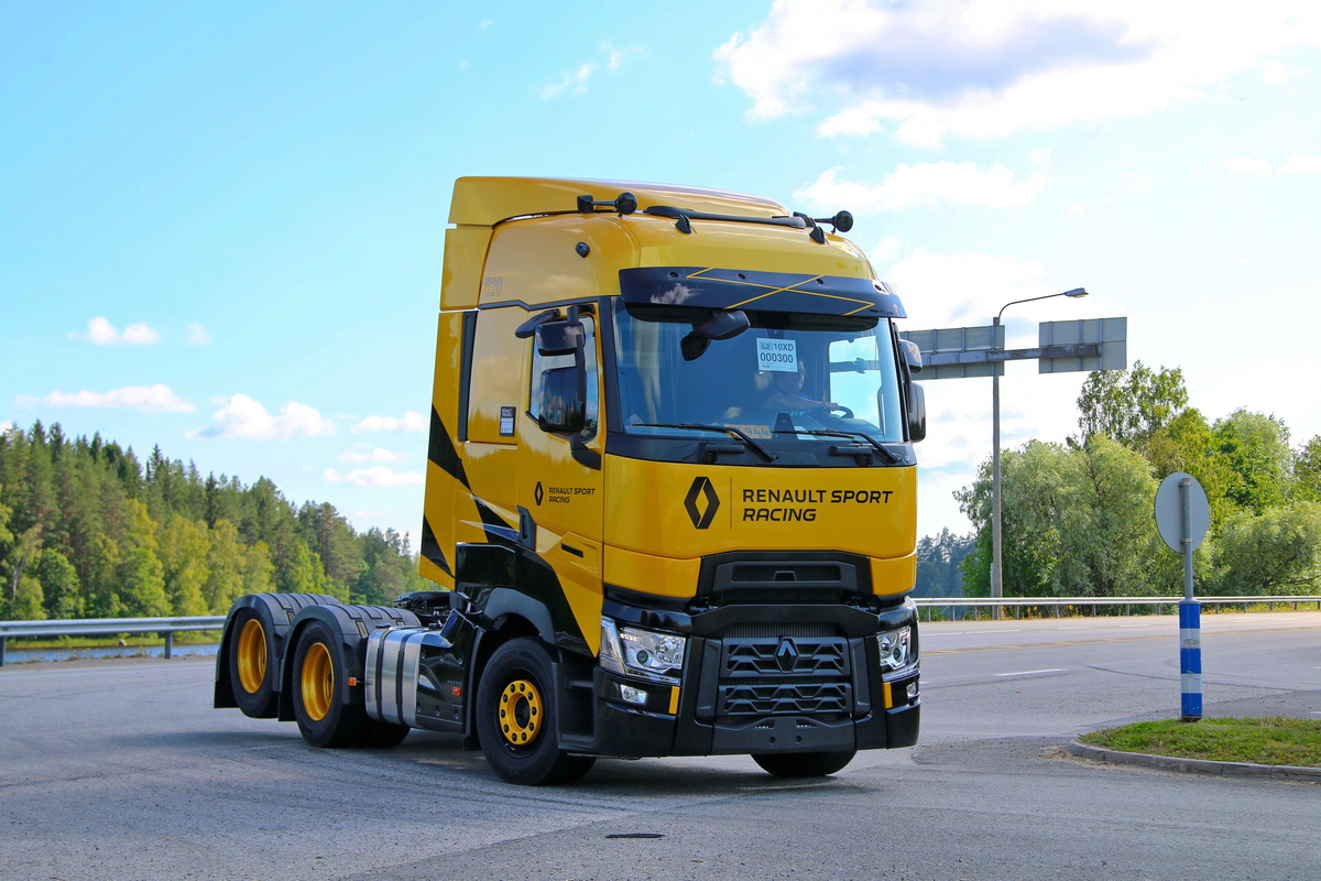 Финляндия, № X-944 — Renault T-Series ('2013); Renault T-Series ('2013) "Renault Sport Racing" (Финляндия)