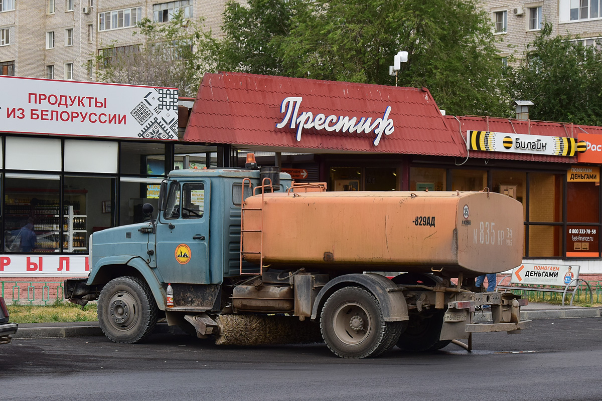 Волгоградская область, № Р 648 ЕР 34 — ЗИЛ-432932