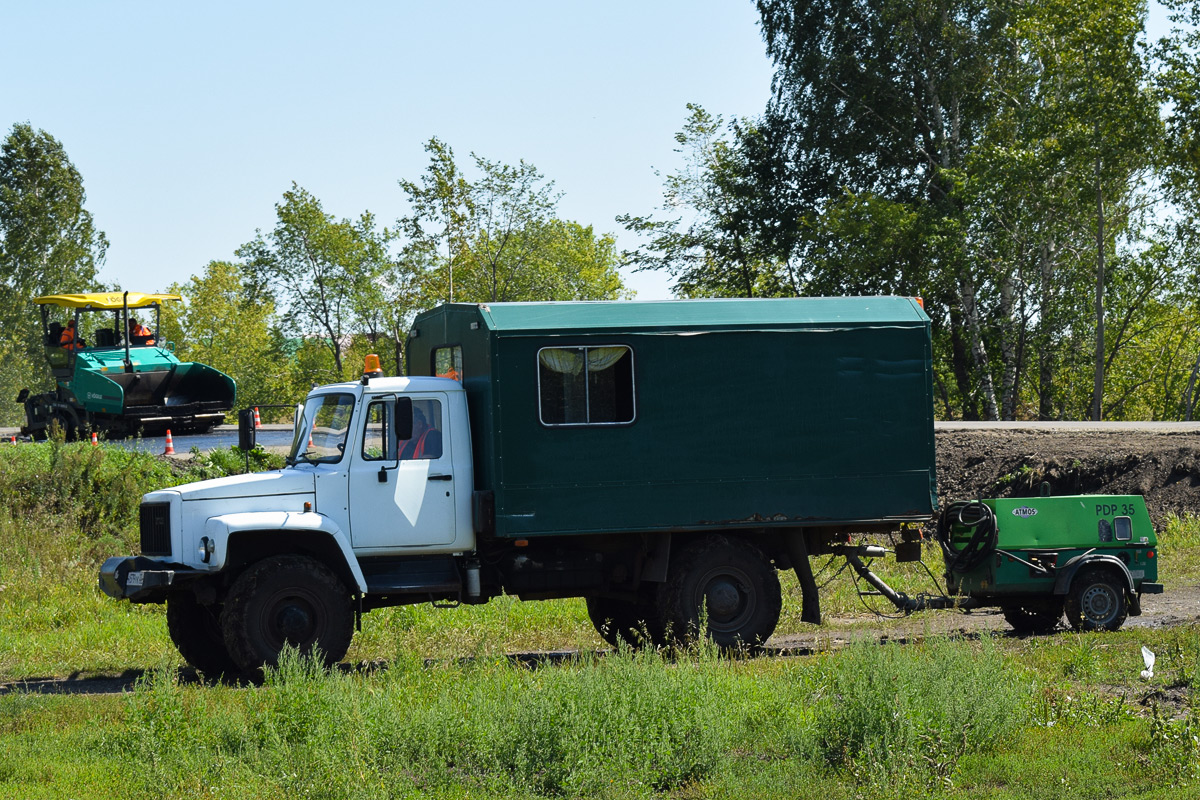 Алтайский край, № Н 579 УК 22 — ГАЗ-33081 «Садко»