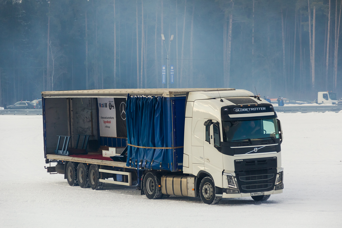 Москва, № Е 999 КХ 99 — Volvo ('2012) FH.500