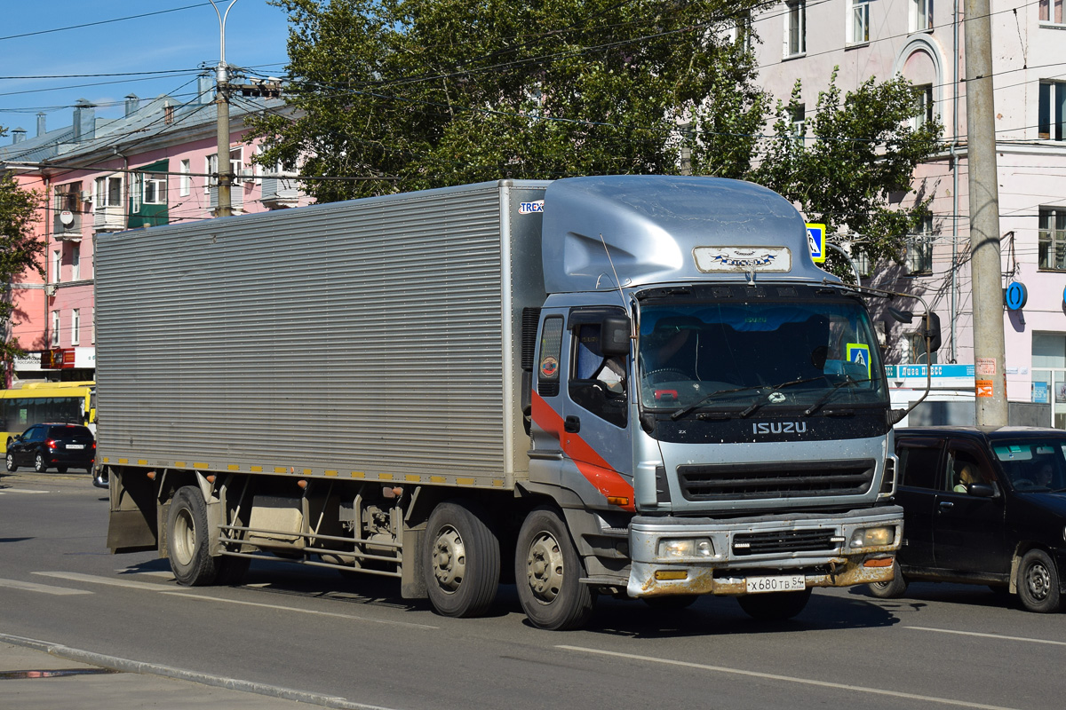 Новосибирская область, № Х 680 ТВ 54 — Isuzu Giga (общая модель)